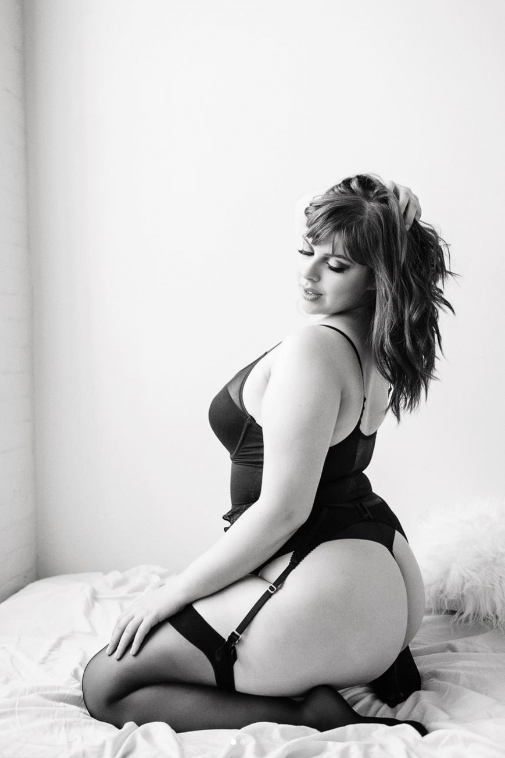 Mary's intimate boudoir portrait showing off her curves